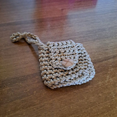 Small knitted wallet used