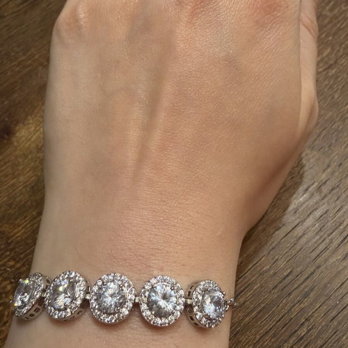 Bracelet with zircon stones new, silver color, special clasp