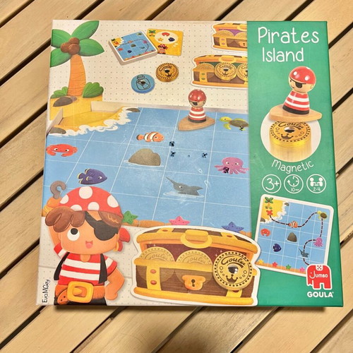 Pirates Island board game Goula like new