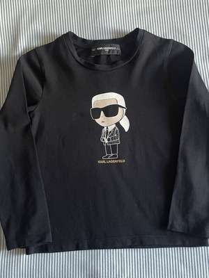 Karl Lagerfeld παιδικό σετάκι με μακρυμάνικη μπλούζα και φόρμα, 108 εκ.