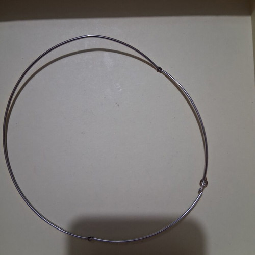 Necklace new, silver color