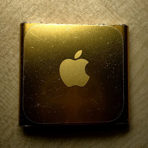 Apple iPod Nano 6th Gen 8GB Gold Like New