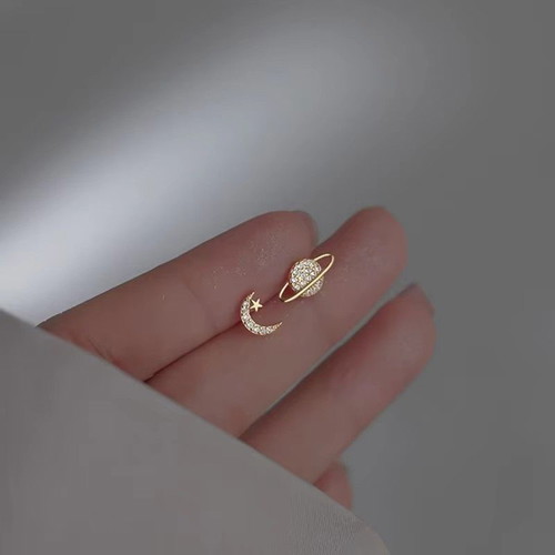 women's earrings made of stainless steel and zirconia