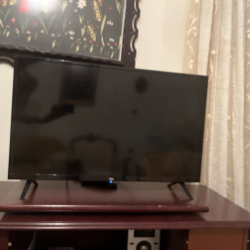 TCL TV 32” smart like new