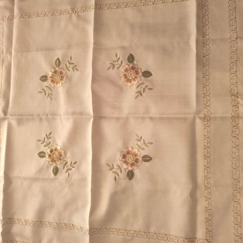 Tablecloth set like new with embroidered lace