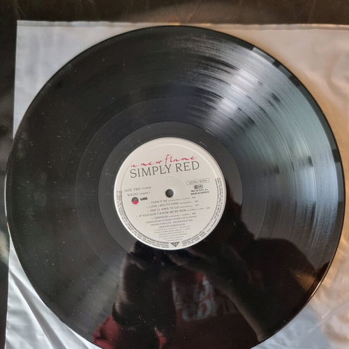 Simply Red A New Flame vinyl used, pop