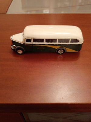 Corgi Classics 97175 AEC Regal Coach Miniature Bus 1992 like new