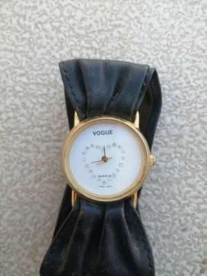 Ρολόι χειρός Vogue μεταχειρισμένο γυναικείο