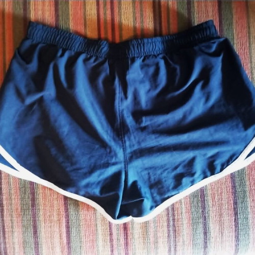 Set of 4 sports shorts like new, sizes XS-M, multicolor