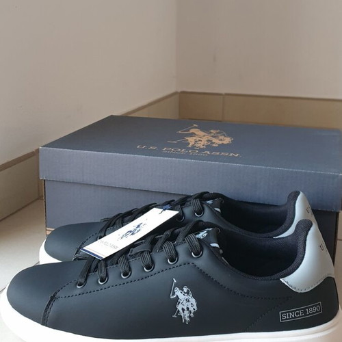 U.S. Polo Assn. sneakers black and white size 42