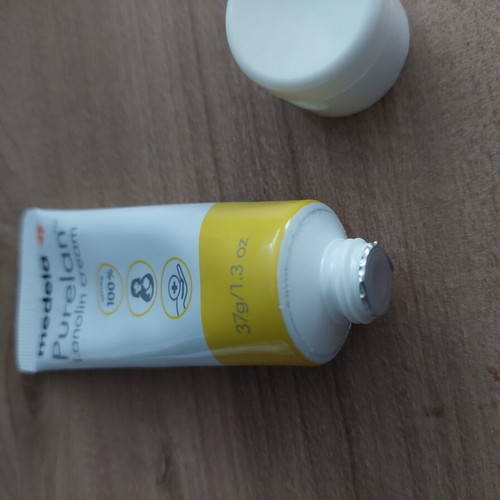 Medela Purelan 37g and Frezyderm Nipple Care 40ml creams set new