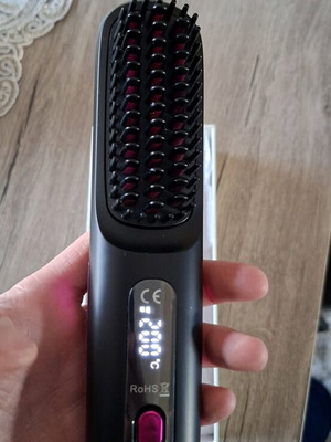 Straightening brush rechargeable for beard and hair new