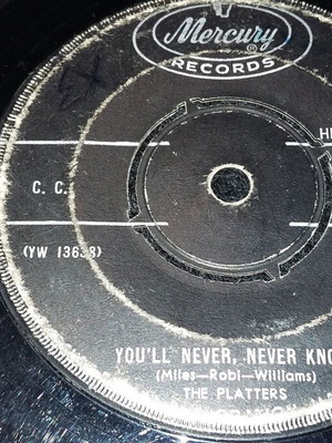 Foreign 7-inch records used, rare collection of 4 pieces