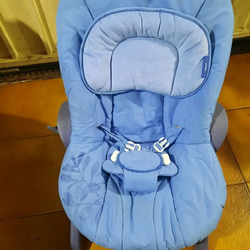 Bébé Confort baby rocker blue with recline and safety belt