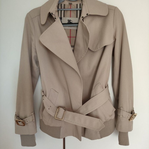 Burberry vintage trench coat like new, beige with gold details