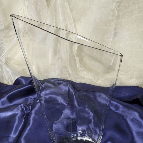 Large Crystal Floor Vase like new, modern asymmetric design, 50cm