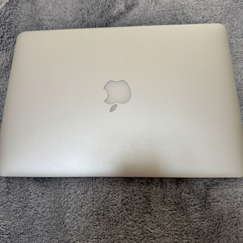 MacBook Pro Retina Display 13.3” Silver, 16GB RAM, 500GB SSD
