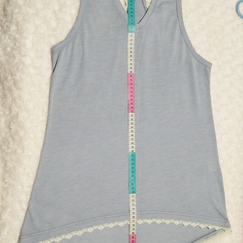 Regalinas blouse used with lace and bow in gray