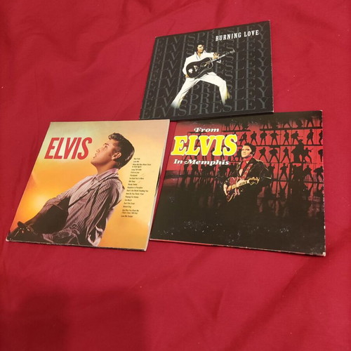 Elvis Presley 3 CD set used, rock genre