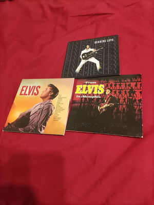 Elvis Presley 3 CD set used, rock genre