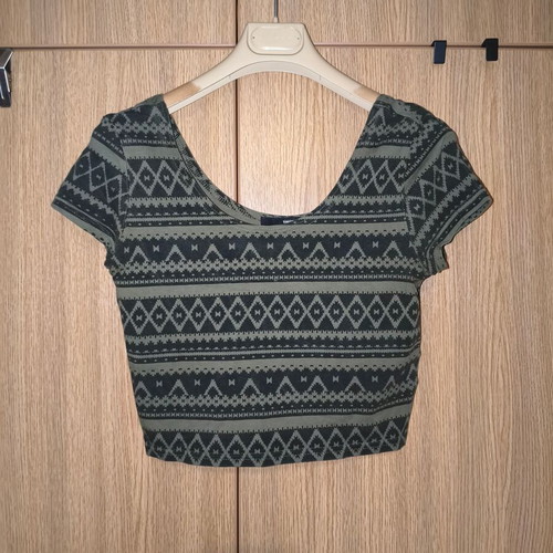 Tally Weijl crop top khaki with ethnic Aztec print like new, size M