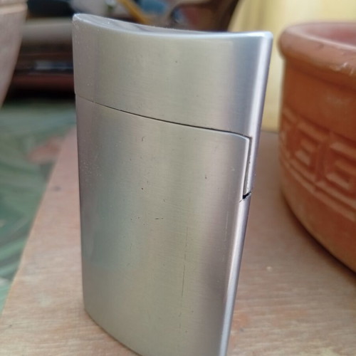 Benson & Hedges Lighter like new, jet flame, silver matte