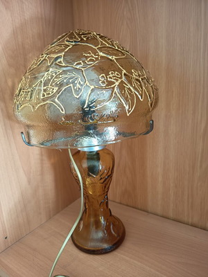 Vintage Em Gallé 1953 Table Lamp amber pressed glass used