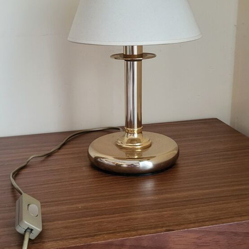Table lamp set like new, red and white bedside lamps