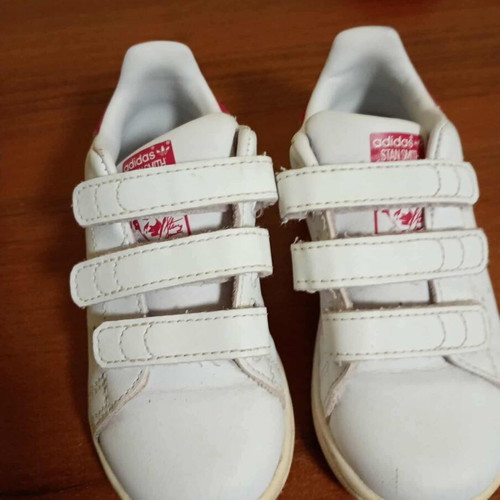 Adidas Stan Smith kids shoes like new, size 24
