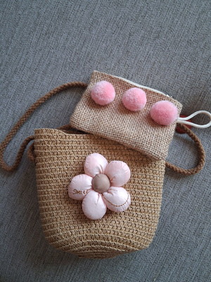 Children's straw crossbody bag with gift wallet