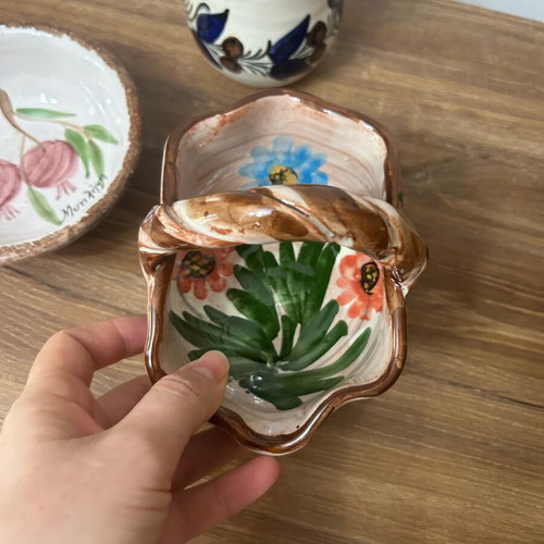 Set of 3 handmade vintage ceramics like new, handpainted