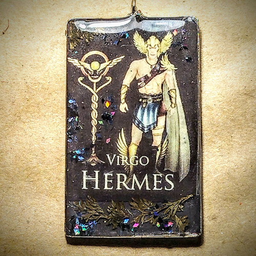 Small Hermes frame new, handmade with steel and crystals