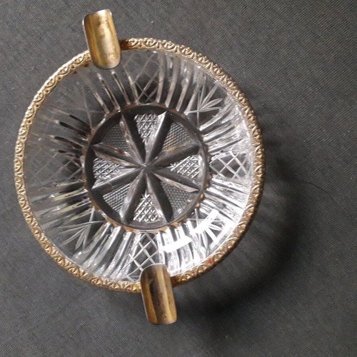 French Art Deco Antique Ashtray 1925 with Hand-Engraved Clear Crystal and Gold Rim like new