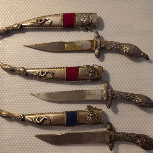 Decorative daggers with sheaths, 27–30cm, collectible