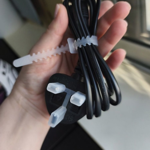Figure-8 (IEC C7) Power Cable with UK Plug new, 1.5 m