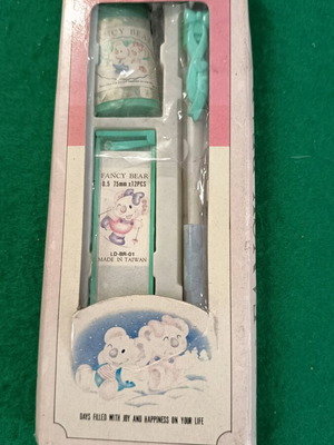 Mechanical pencil set new with eraser and leads