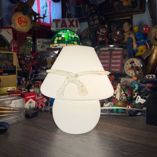 Murano mushroom lamp used in good condition