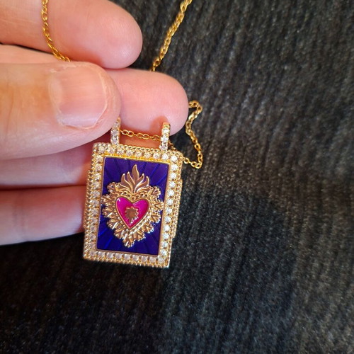 Necklace stainless steel new, blue and gold, embossed design