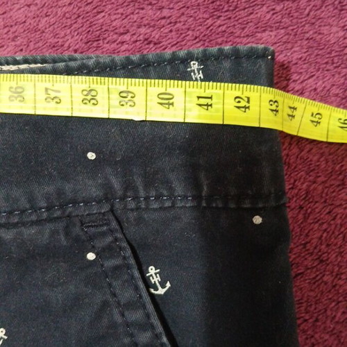 Tommy Hilfiger women's shorts used, medium to large, blue