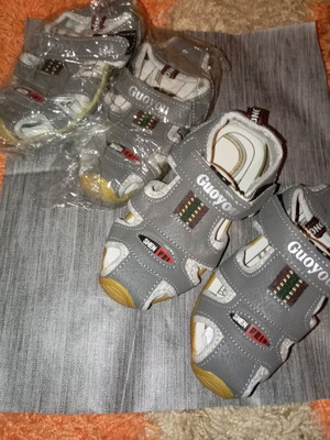 Children's sandals new, sizes 27 and 29, gray