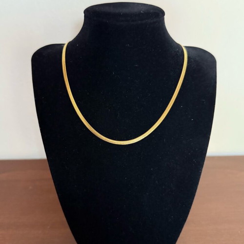 Snake chain necklace stainless steel like new, gold color