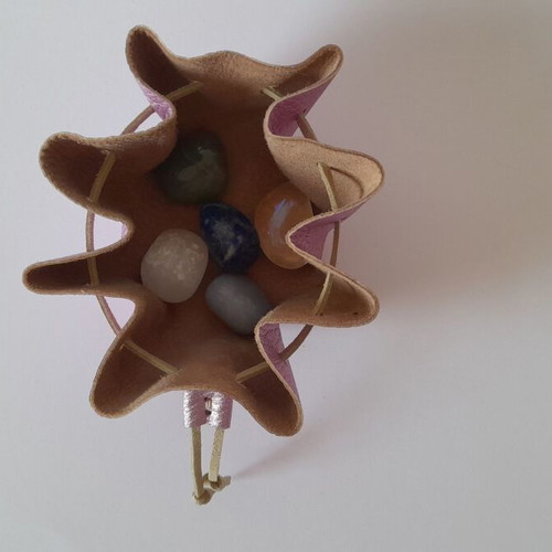 Handmade leather dice pouch new, pink metallic