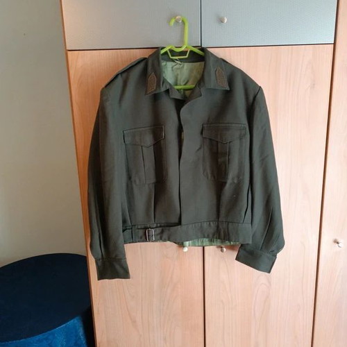 Uniform 8b ES used, size tunic 8190/9702 L, trousers waist 42