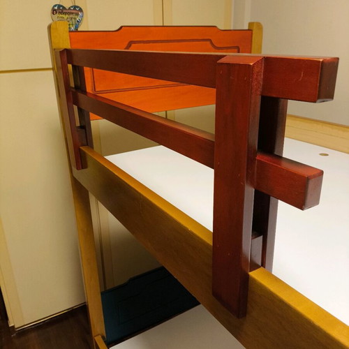 Wooden bunk bed used with double layout and durability