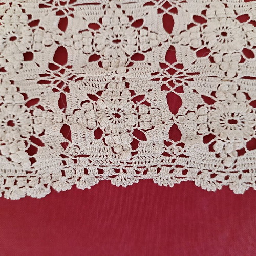 Handmade embroidery like new, set of 7 pieces