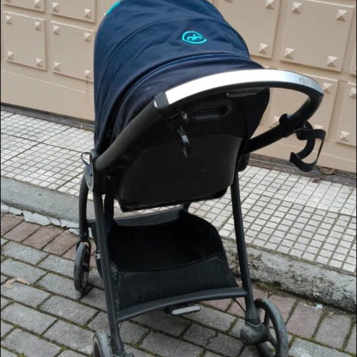 Gb stroller used, blue with cup holder, compact and lightweight