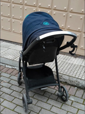 Gb stroller used, blue with cup holder, compact and lightweight