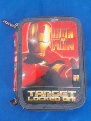 Διπλή κασετίνα Iron Man μεταχειρισμένη, σχετικά καλή κατάσταση
