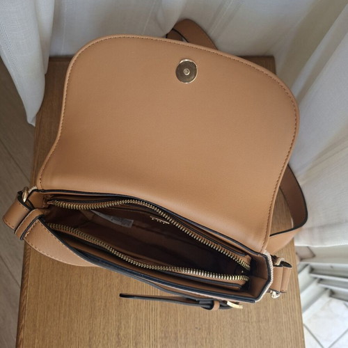 Carpisa bag like new, brown and cream fabric style
