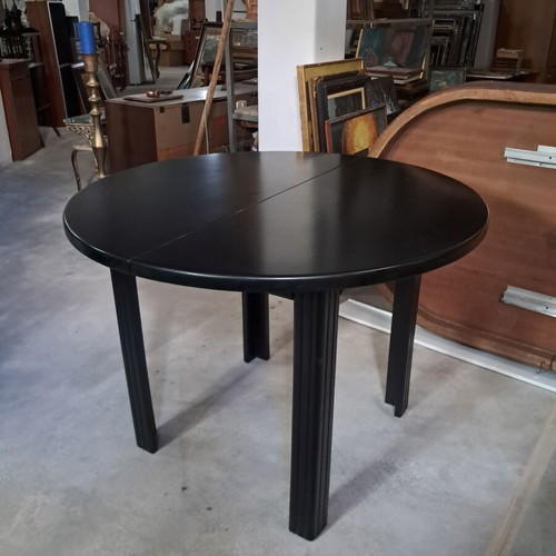 Round dining table with extension, like new